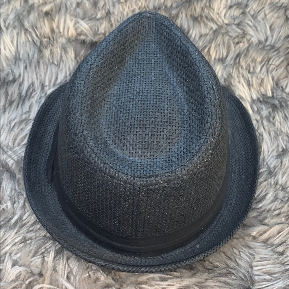 fedora - Picture 2 of 3